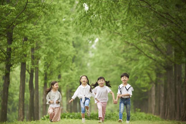 cara mendidik anak pemalu dan pendiam
